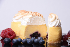 kaesetoertchen-heidelbeeren-zitronen-baiser