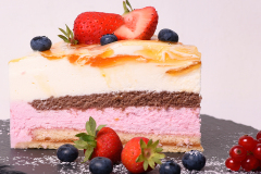 erdbeer-maracuja-sahnetorte